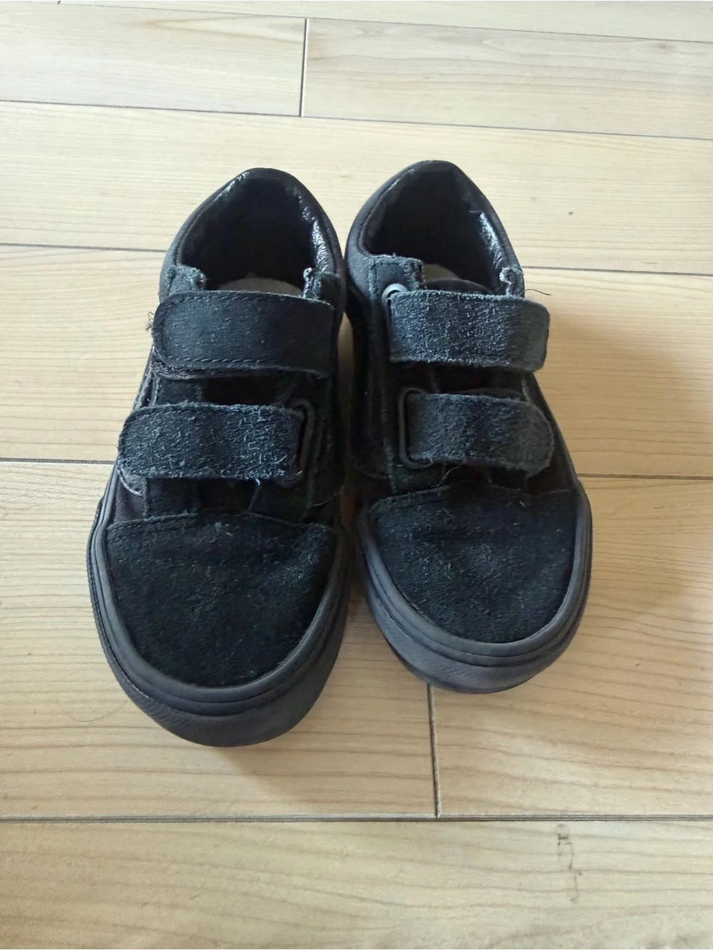 Vans Kids Black Velcro Low-Top Sneakers